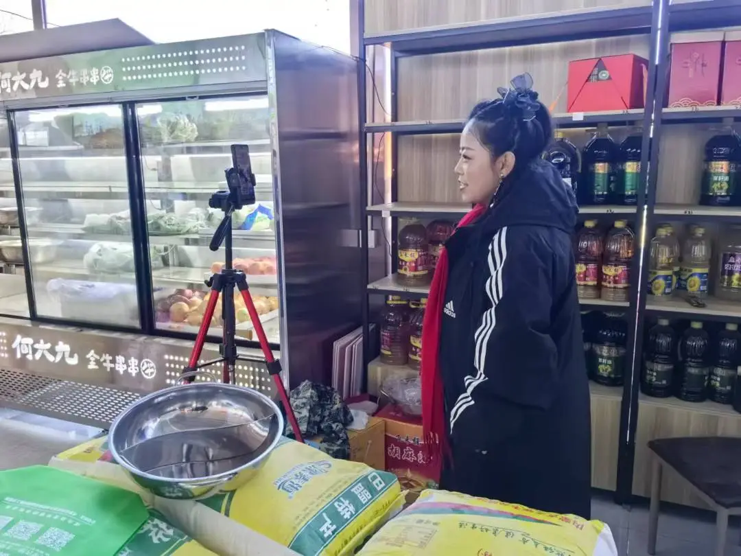 兴顺西镇鹏海缘仓储购农产品批发中心年货节热卖进行中