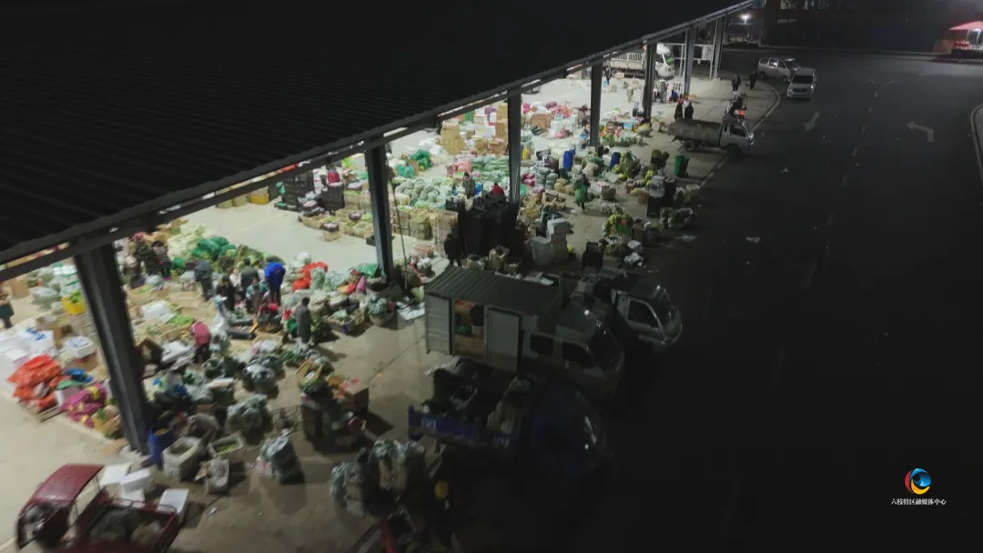 六枝特区新农产品批发市场提升区域供应链水平