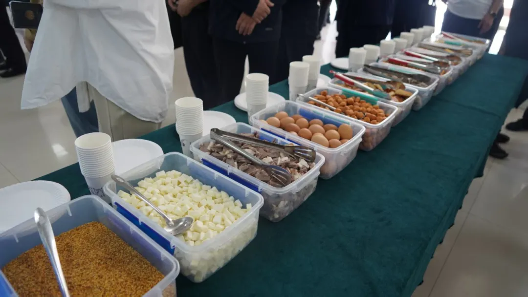 全区中小学校食堂规范化管理暨大宗食材集中采购验收交流研讨活动举办